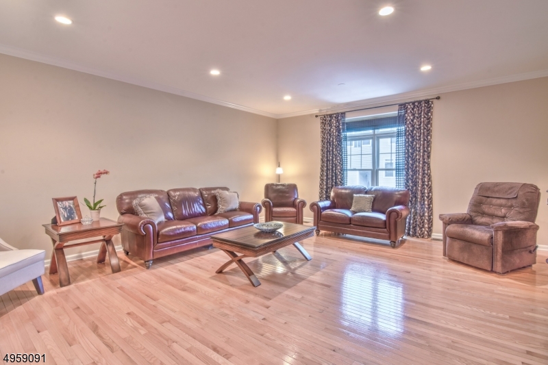 Lakeshore Village - Residential