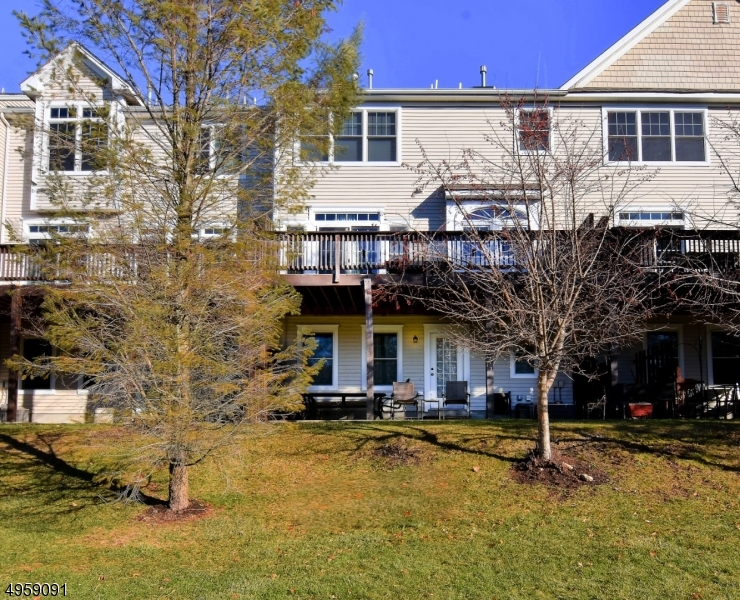 Lakeshore Village - Residential