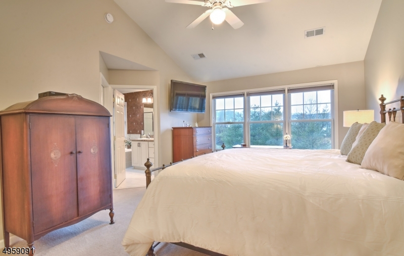 Lakeshore Village - Residential