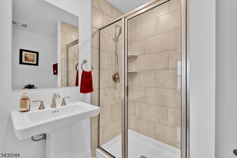 Collection at Morris Plains - Residential Lease