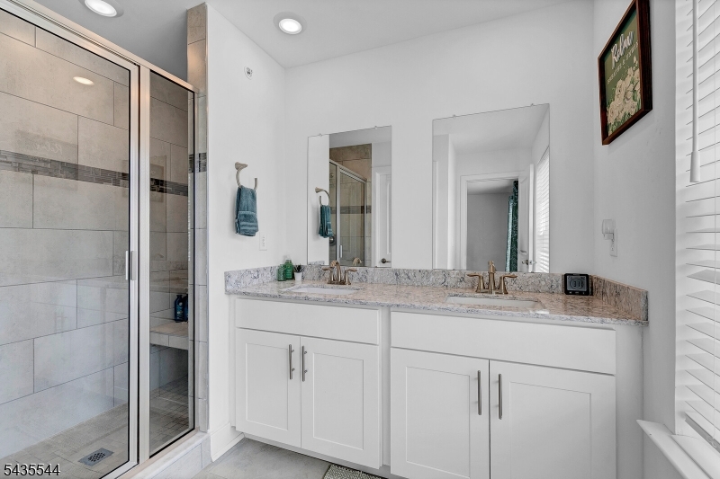 Collection at Morris Plains - Residential Lease