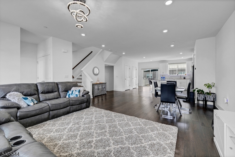 Collection at Morris Plains - Residential Lease