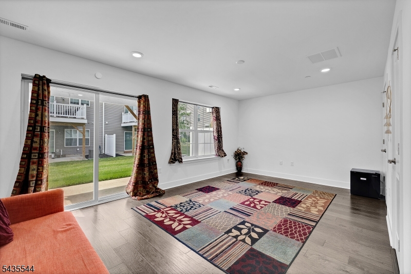 Collection at Morris Plains - Residential Lease