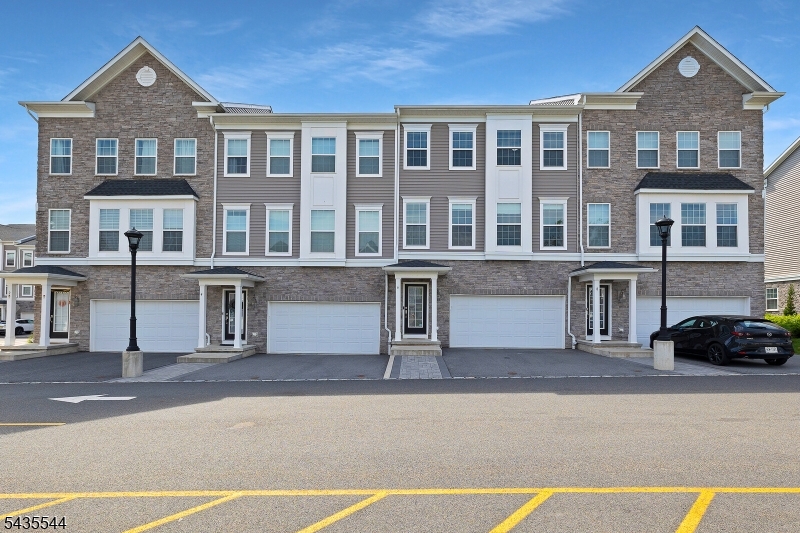 Collection at Morris Plains - Residential Lease