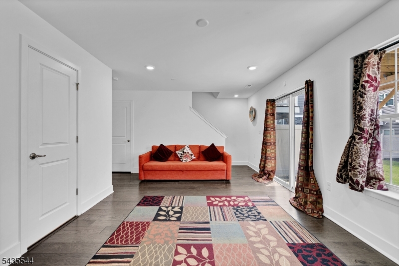 Collection at Morris Plains - Residential Lease