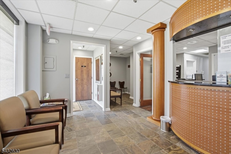 DOWNTOWN CLARK/RARITAN CORR - Commercial Sale