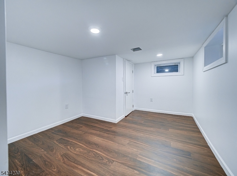 Seven Oaks - Residential