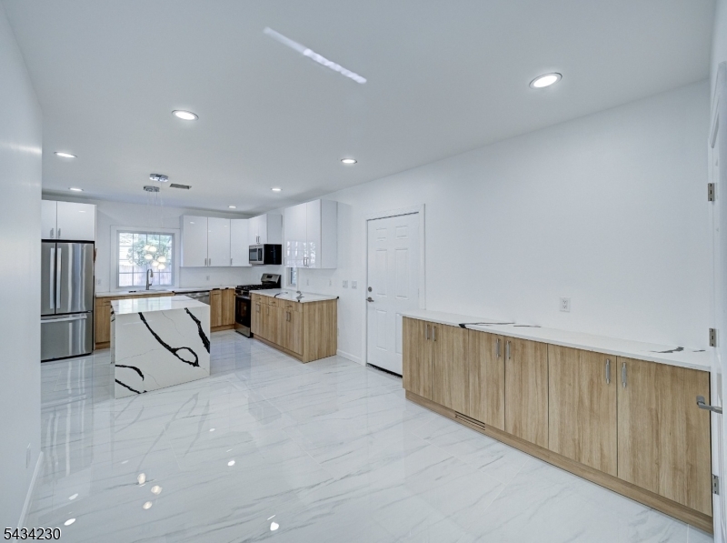 Seven Oaks - Residential