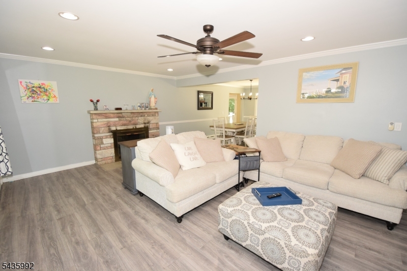 Green Knoll - Residential