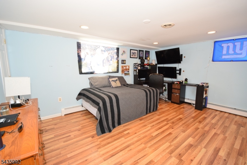 Green Knoll - Residential