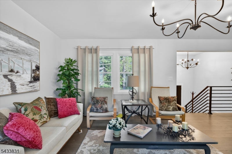 Barry Lakes - Residential