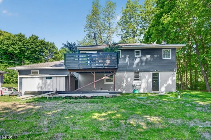Barry Lakes - Residential