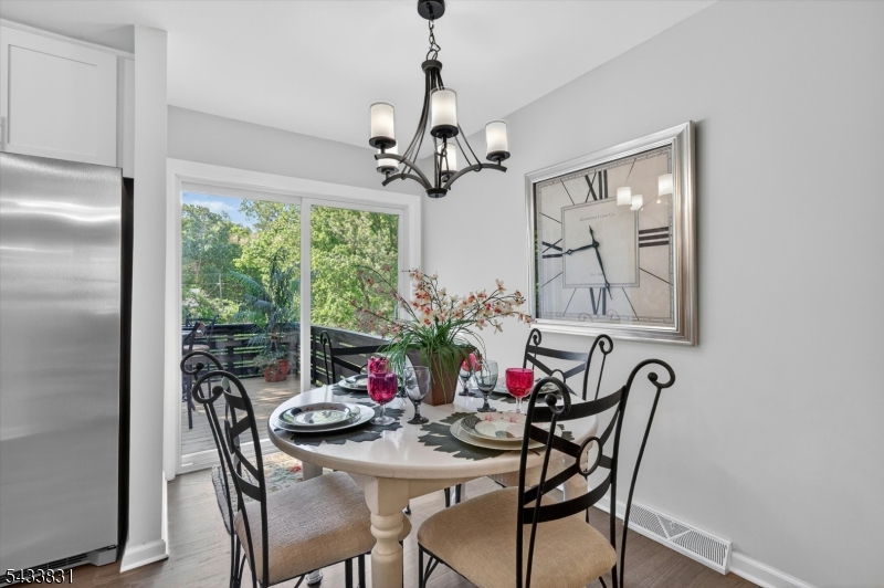 Barry Lakes - Residential