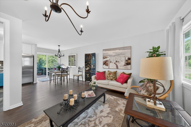 Barry Lakes - Residential