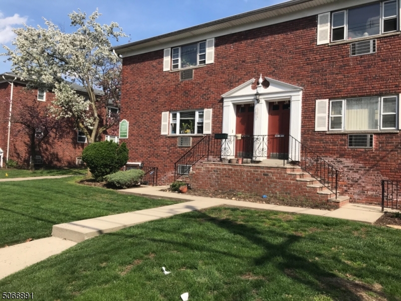 Franklin Avenue Condominium - Residential Lease