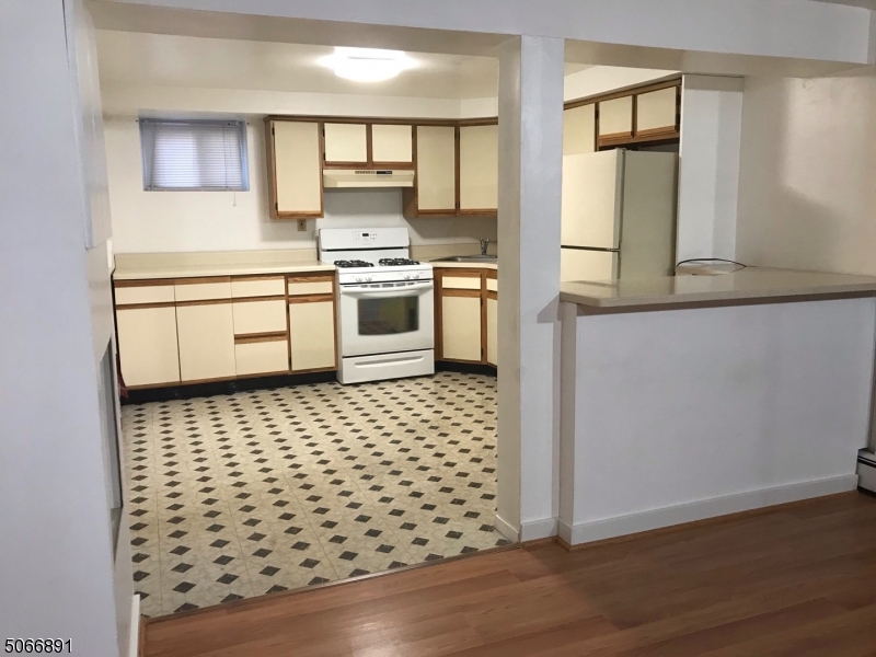 Franklin Avenue Condominium - Residential Lease