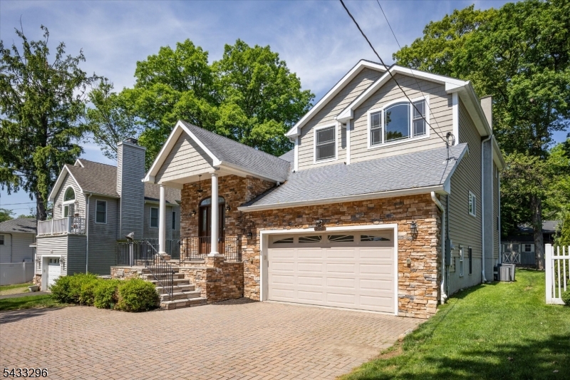 White Meadow Lake - Residential