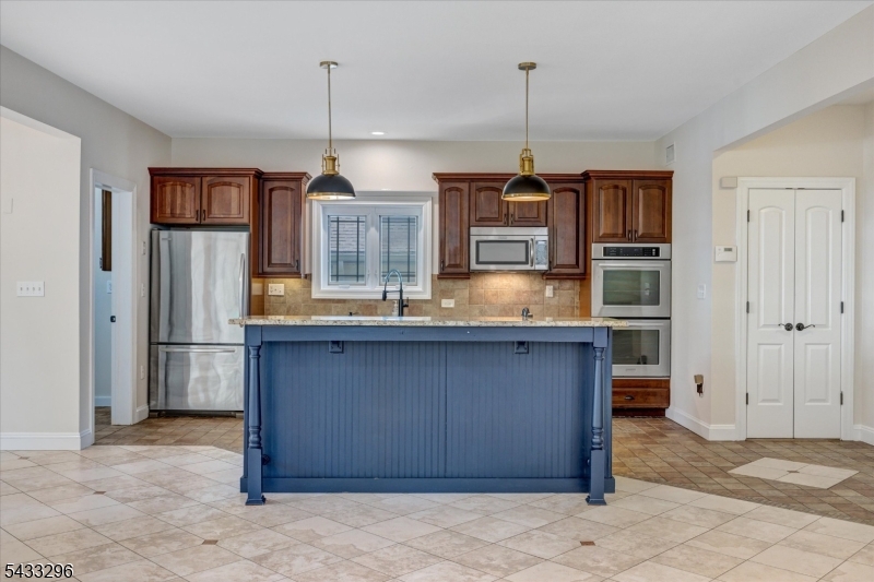 White Meadow Lake - Residential