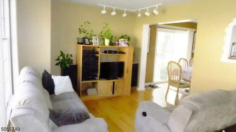 White Meadow Lake - Residential