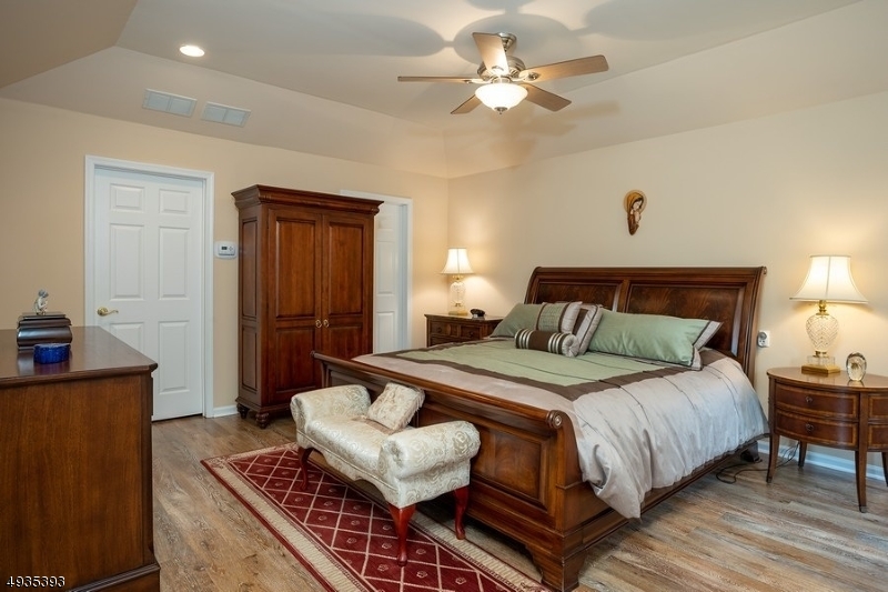 Longview - Residential
