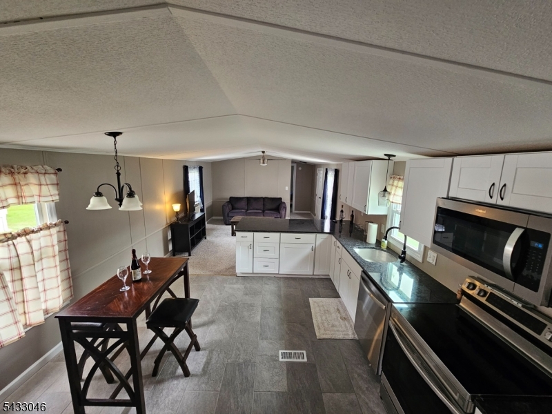 Country View - Residential Lease