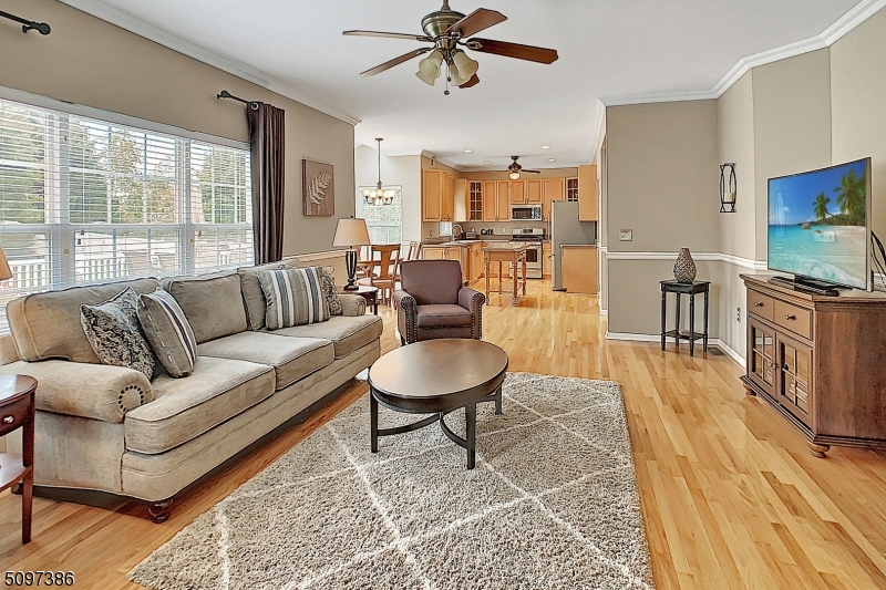 POETS PEAK - Residential