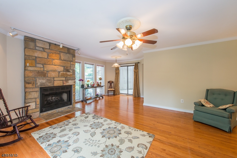 Hastings Square - Residential