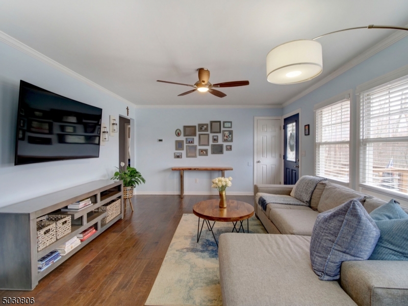 WHITE MEADOW LAKE - Residential