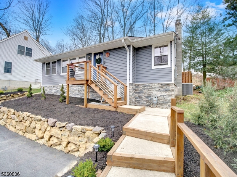 WHITE MEADOW LAKE - Residential