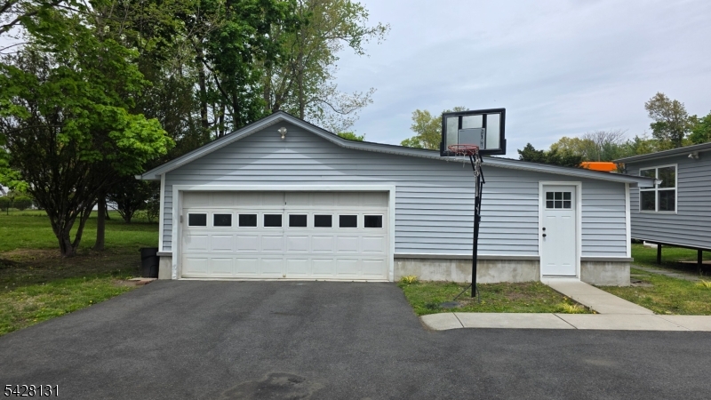Pompton Plains - Residential