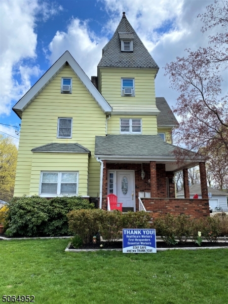 WONDERFUL INVESTMENT OPPORTUNITY. UPDATED AND CLEAN 2 FAMILY BACKING WOODS FOR PRIVACY.  PLENTY OF PARKING, 2 CAR GARAGE & IN-GROUND POOL. 1ST FLOOR APT OFFERS 3 BEDS (ONE BD CAN BE USED AS FORMAL DR)  MAIN BATH PLUS MASTER BATH, LR, UPDATED EAT IN KIT.  2ND FLOOR OFFERS UPDATED EAT IN KITCHEN, LR, BEDROOM, BATH & 4 BONUS ROOMS ON THE 3RD FLOOR PLUS THE WIDOWS PEAK OBSERVATORY & FR IN BASEMENT.  MUST SEE TO APPRECIATE THE SIZE.  ON SITE LAUNDRY ALSO