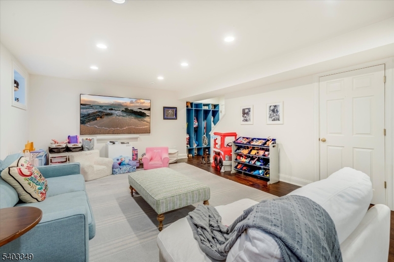 Hill - Residential