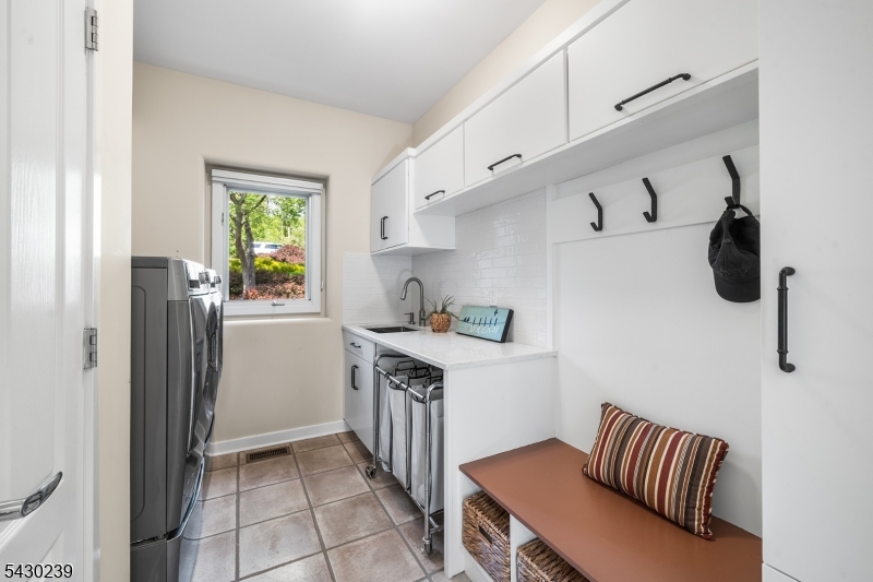 Ashton Woods - Residential