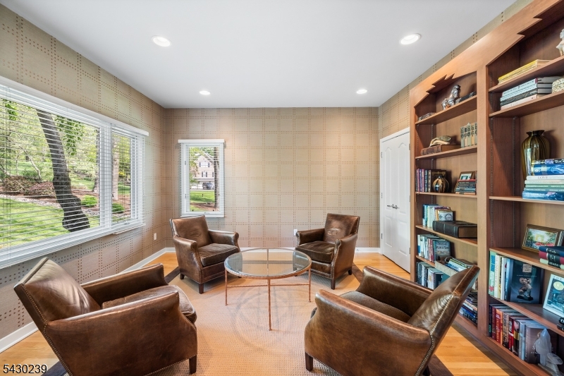 Ashton Woods - Residential