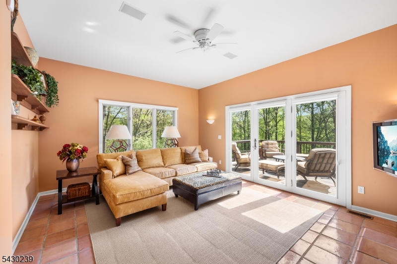 Ashton Woods - Residential
