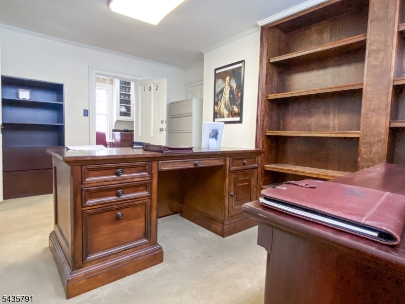 downtown - Commercial Lease