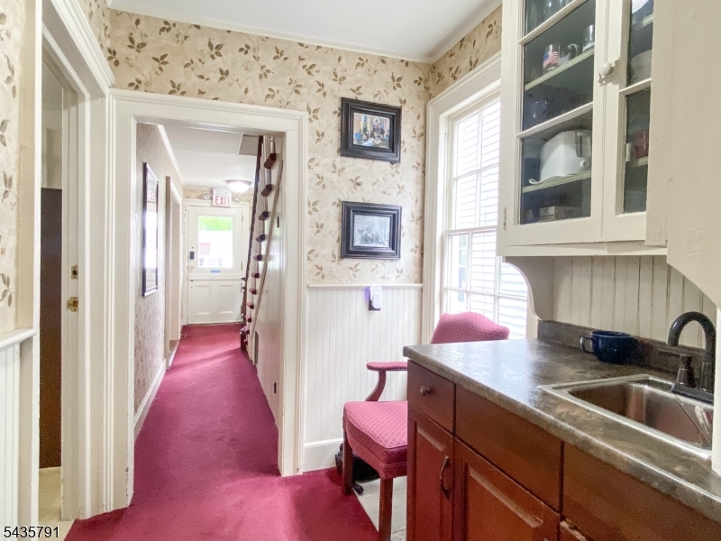 downtown - Commercial Lease