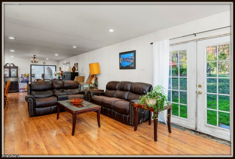 near KEMAH LAKE - Residential