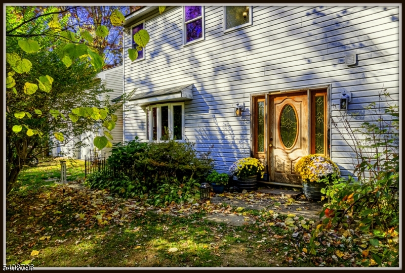 near KEMAH LAKE - Residential