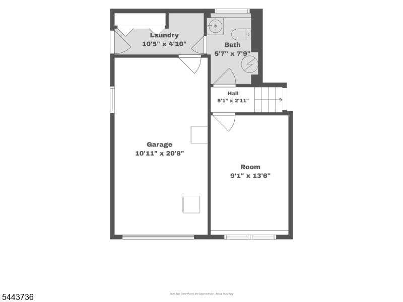 Main image without alt text