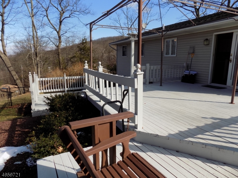 BARRY LAKES - Residential