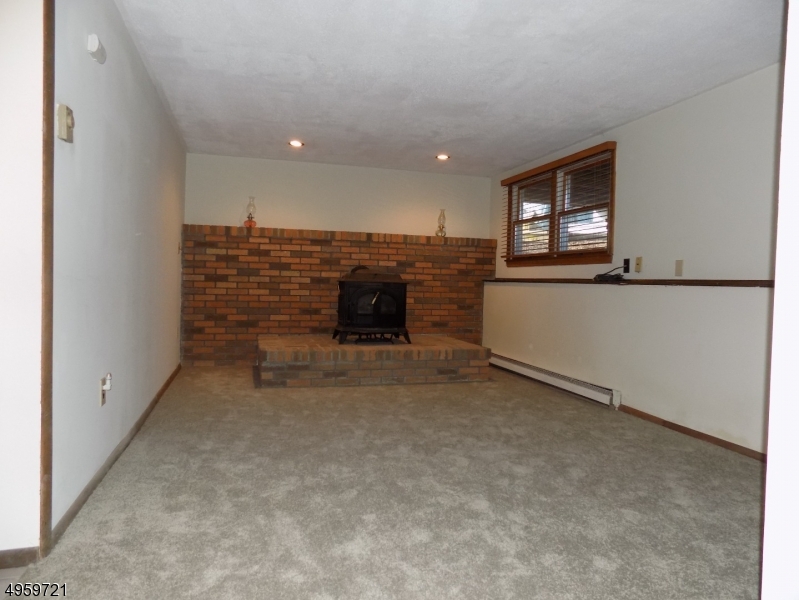 BARRY LAKES - Residential