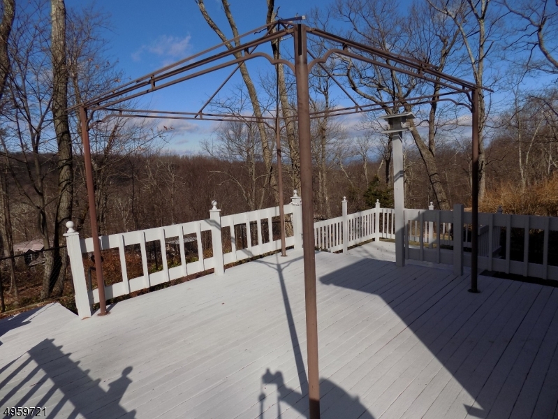 BARRY LAKES - Residential