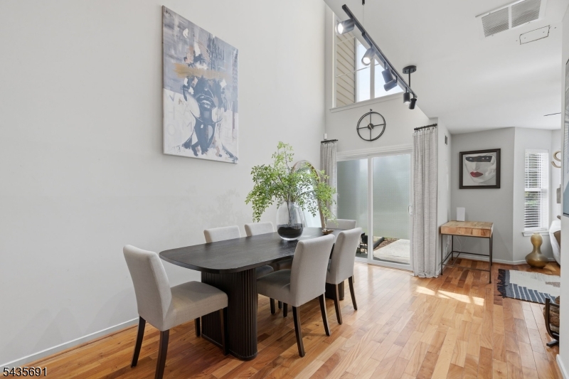 Crossroads - Residential