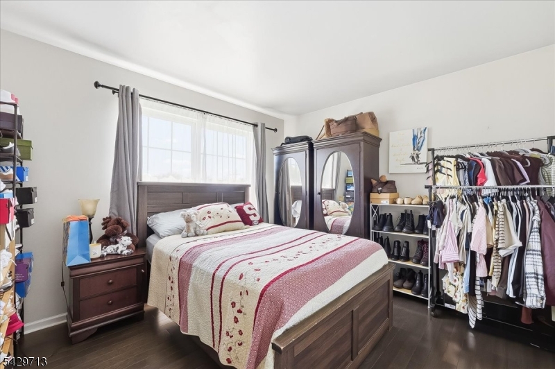 Greenwich - Residential