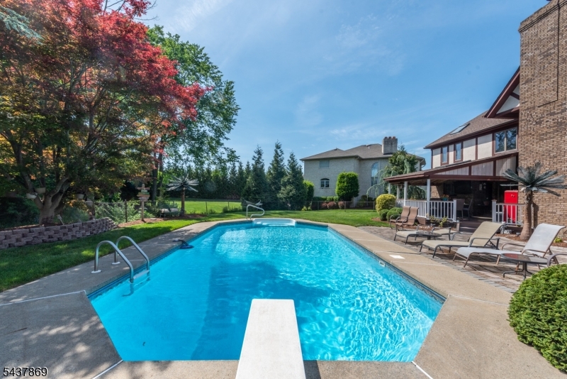 Fox Hollow - Residential