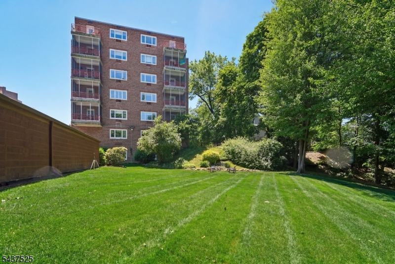 Strathmore House - Residential