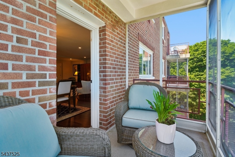 Strathmore House - Residential