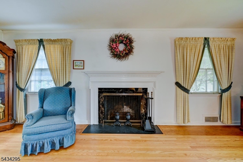 Putnam Manor - Residential