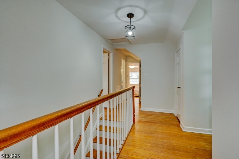 Putnam Manor - Residential